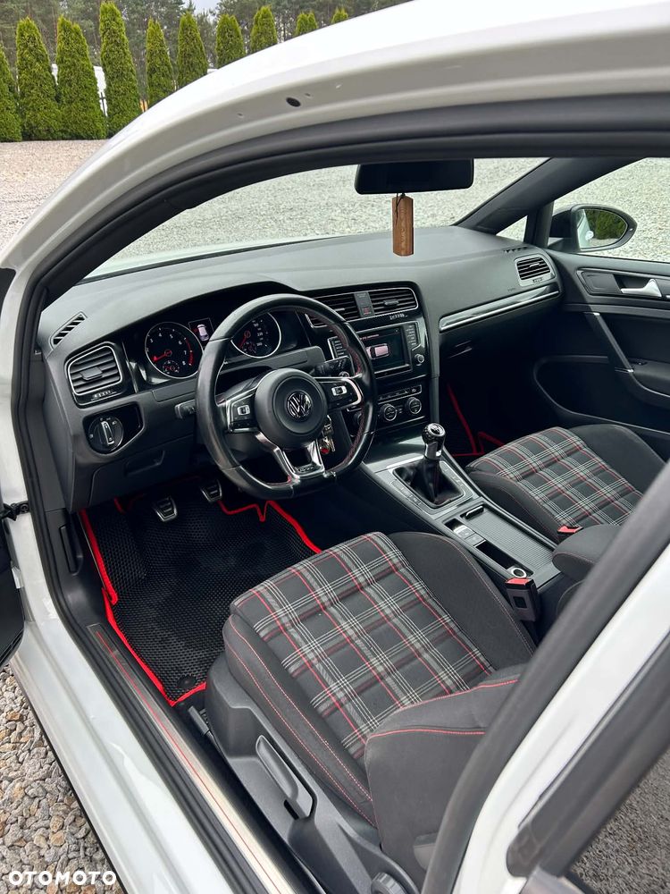 Volkswagen Golf 2.0 TSI BMT GTI - 8
