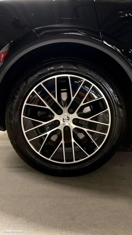 Porsche Macan Electric 4 - 14