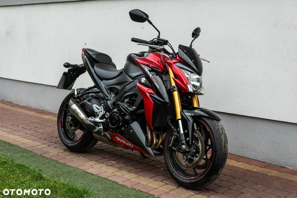 Suzuki GSX - 1