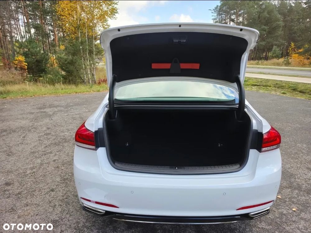 Hyundai Genesis 3.8 V6 GDI - 32