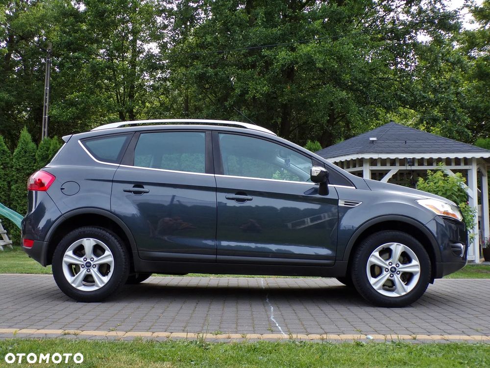 Ford Kuga 2.0 TDCi 2x4 Titanium - 8