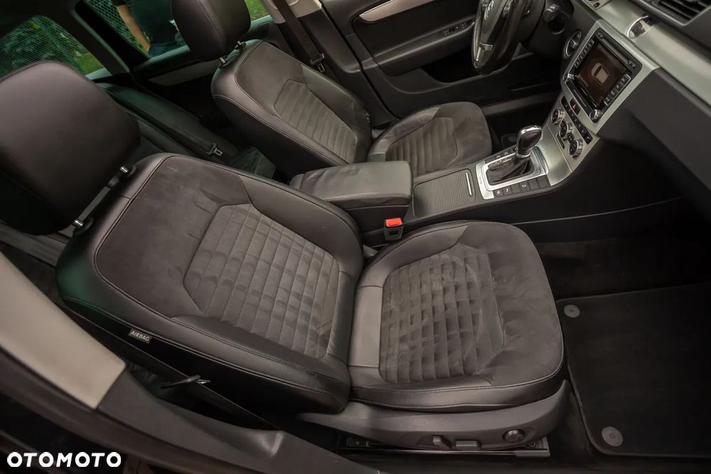 Volkswagen Passat 2.0 TDI 4Motion DSG BlueMotion Tech R-Line - 33