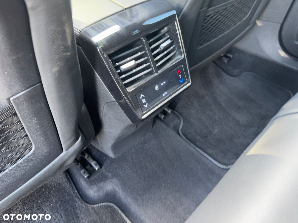 DS Automobiles DS 7 Crossback - 12