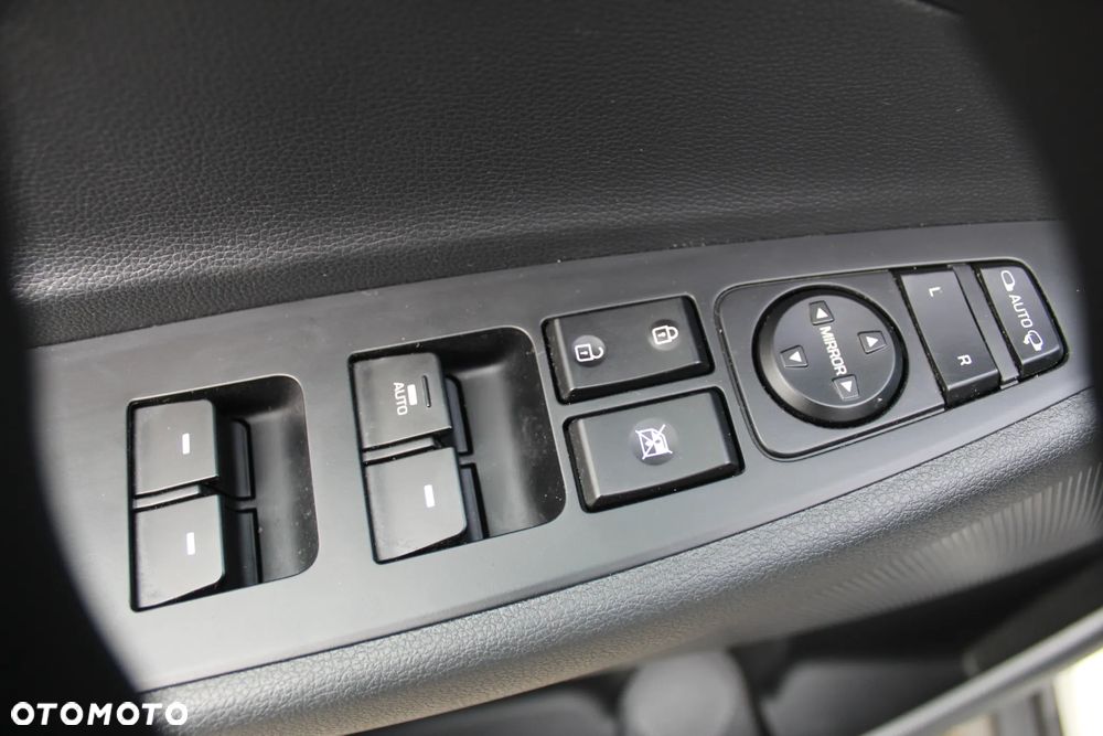 Hyundai Tucson 1.7 CRDI BlueDrive Style 2WD DCT - 10