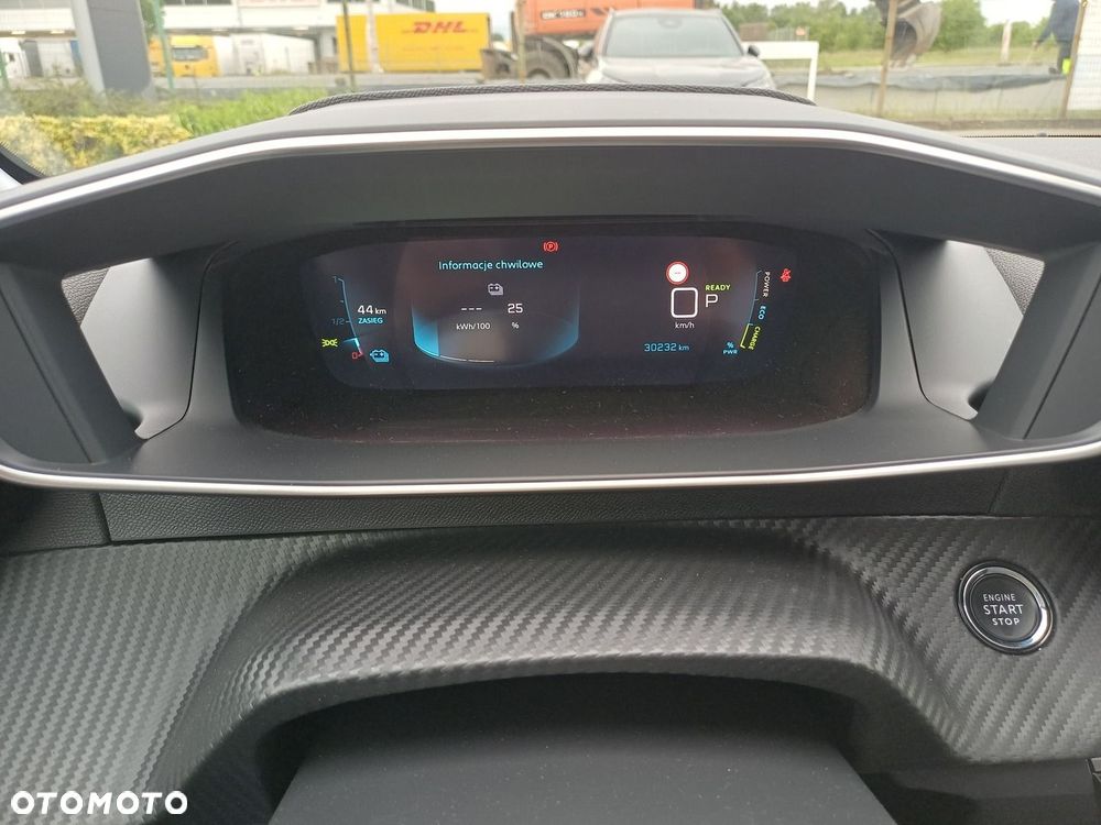 Peugeot 208 - 29
