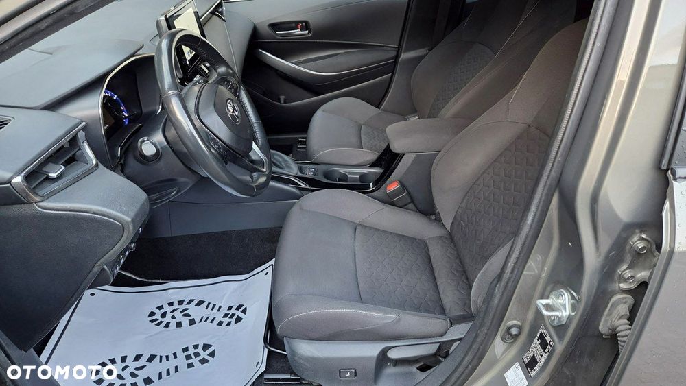 Toyota Corolla 1.8 Hybrid Comfort - 16