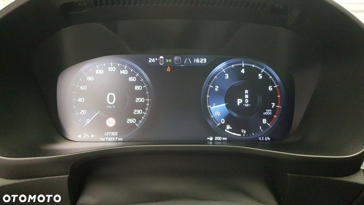 Volvo XC 40 - 20