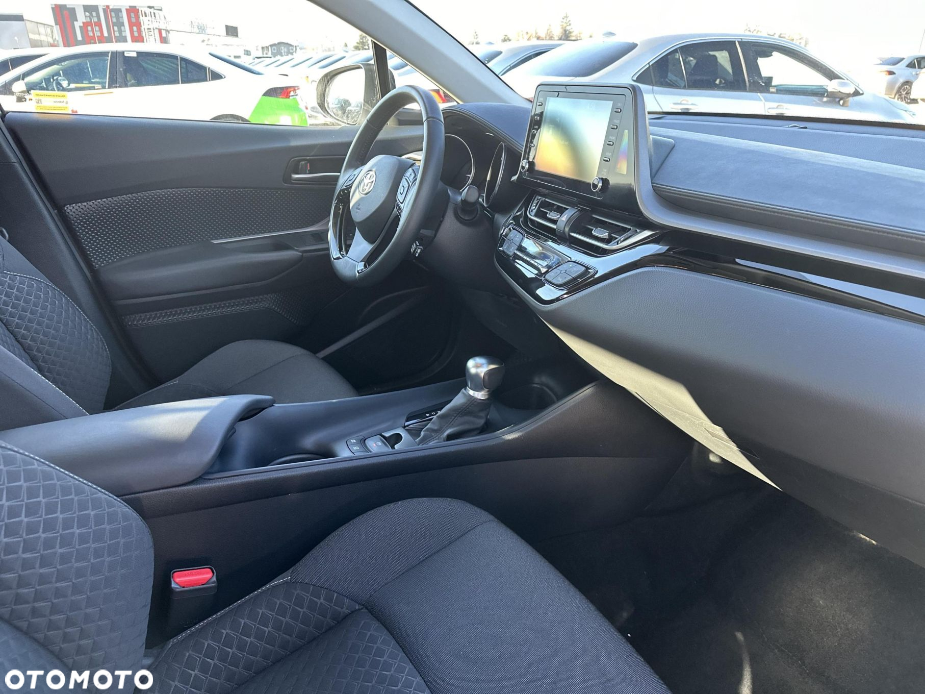 Toyota C-HR - 12