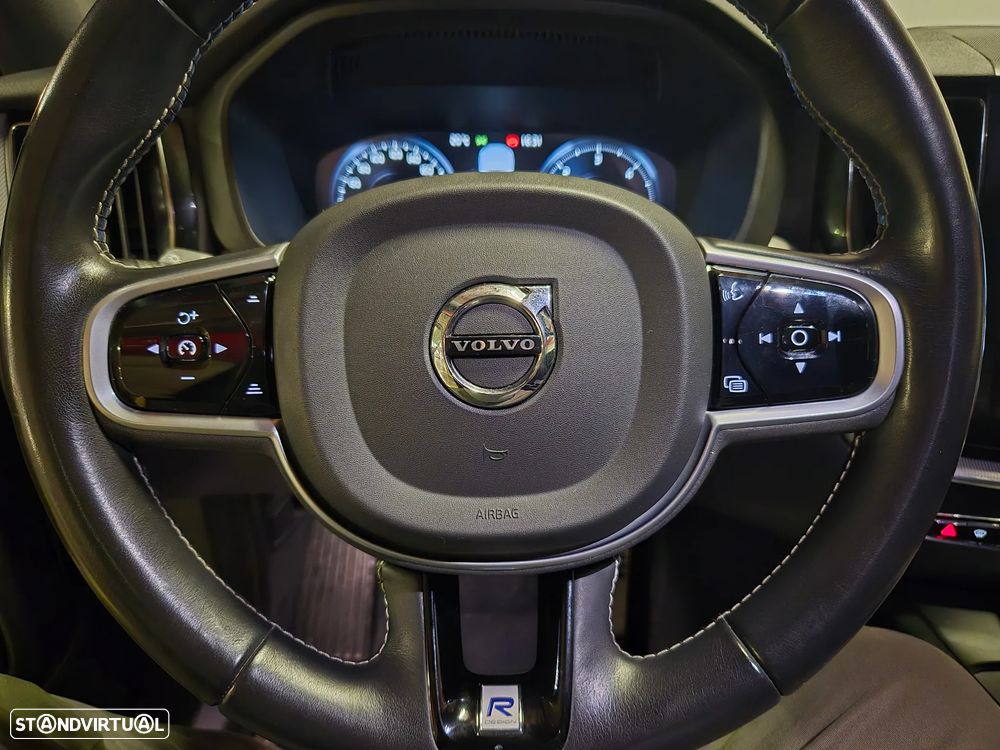 Volvo XC 60 2.0 D4 R-Design Geartronic - 26