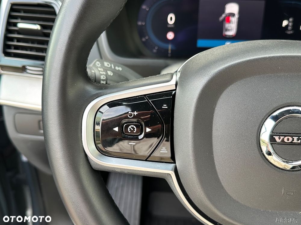Volvo XC 90 B5 D AWD Ultimate Dark - 21