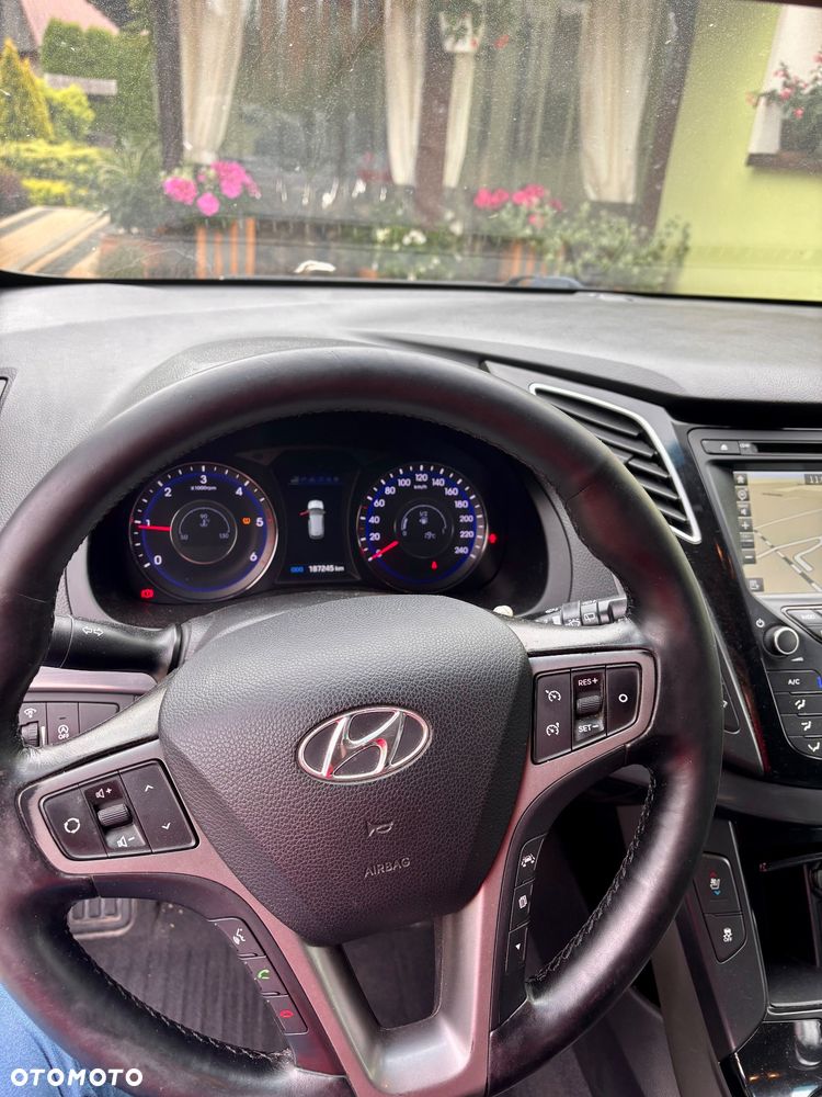 Hyundai i40 Kombi 1.7 CRDi Premium - 4