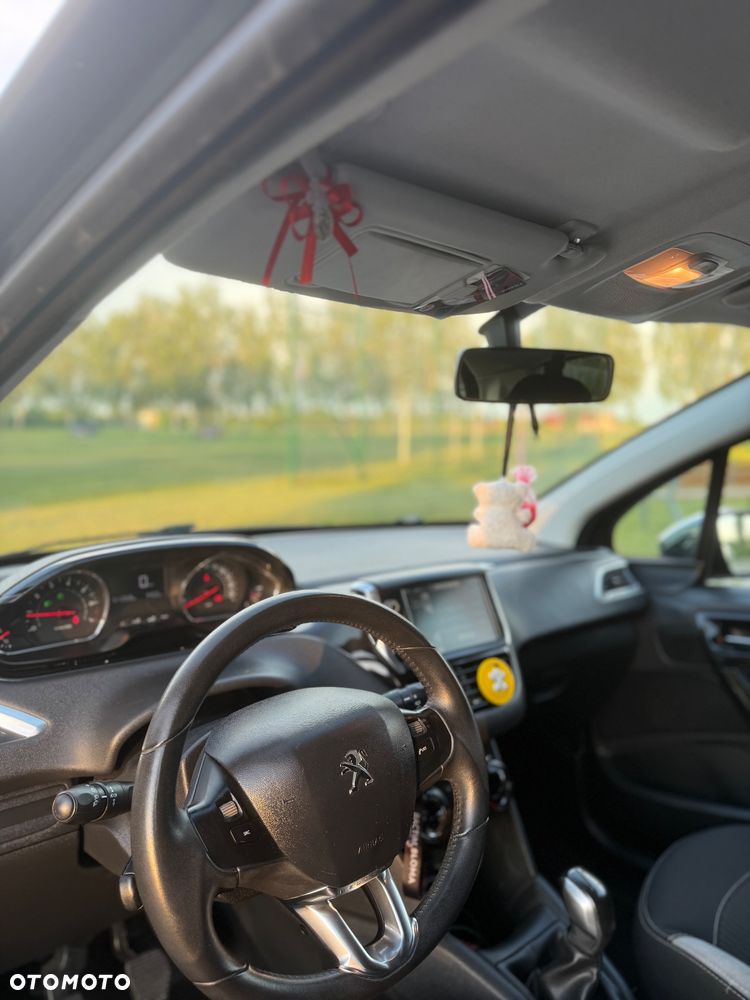 Peugeot 208 1.2 VTi Style - 5