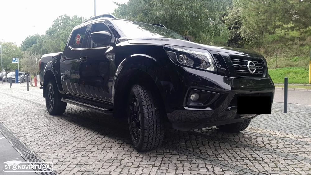 Nissan Pick Up - 1