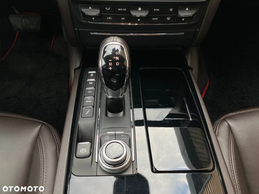 Maserati Quattroporte Q4 S - 32