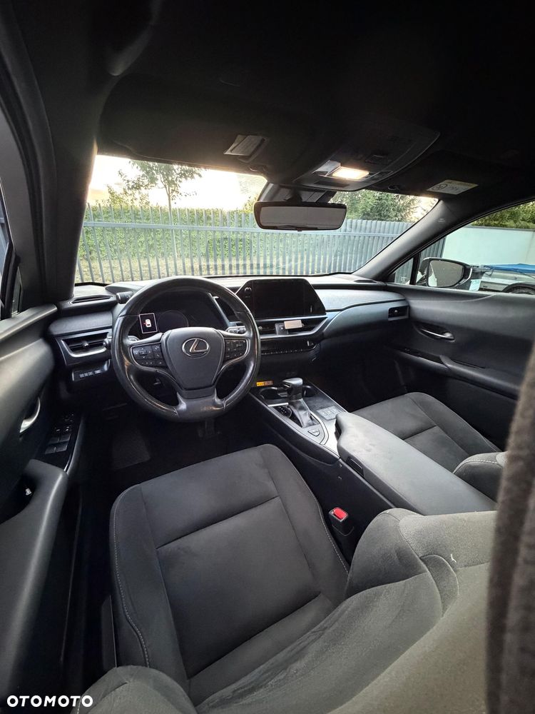 Lexus UX 250h Prestige 2WD - 6