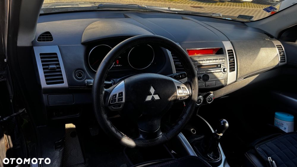 Mitsubishi Outlander 2.0 DID Intense - 7