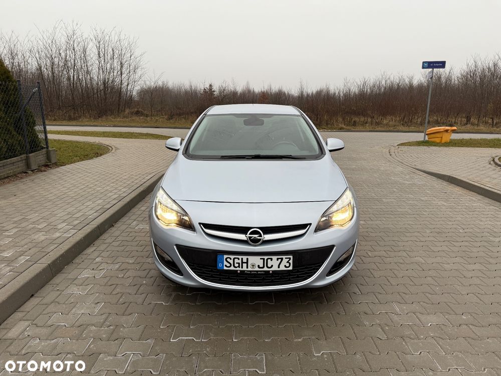 Opel Astra - 2