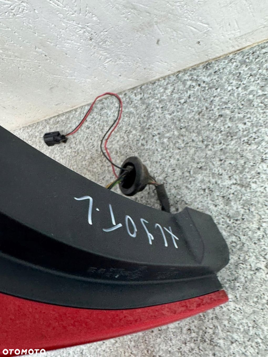 LAMPA LEWY TYŁ VOLVO XC90 2003-2007 - 5