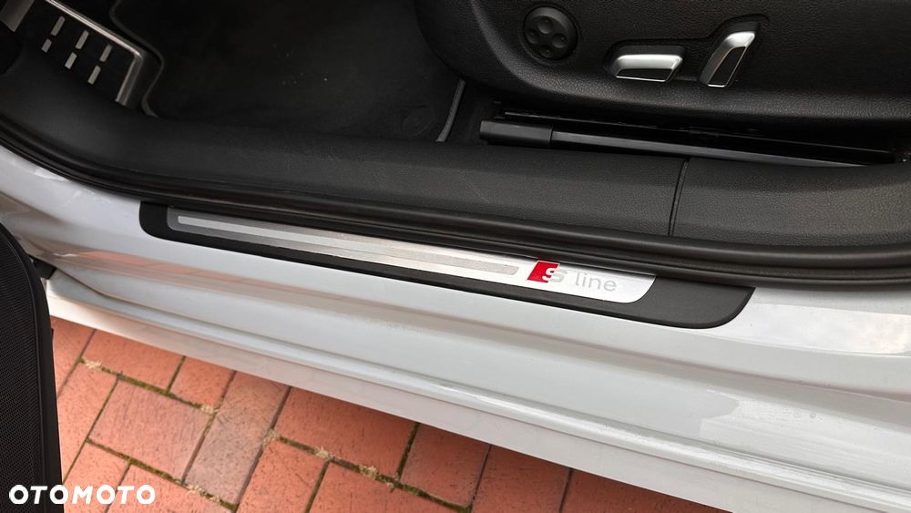 Audi A6 Avant 3.0 TDI quattro tiptronic - 35