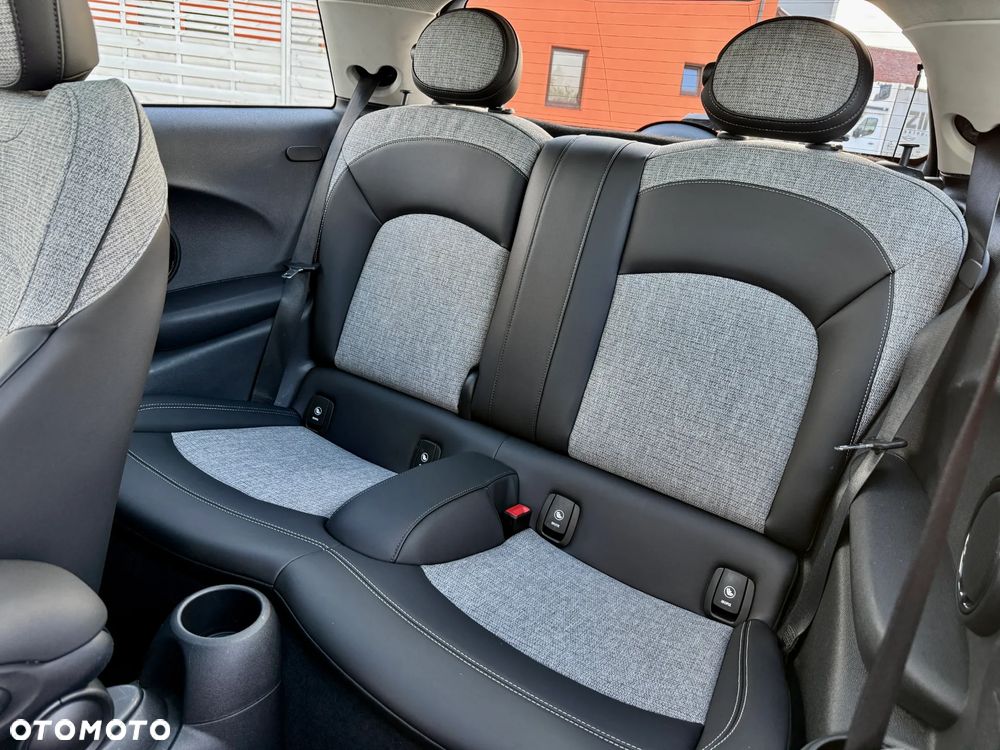 MINI Cooper John Works Trim - 20