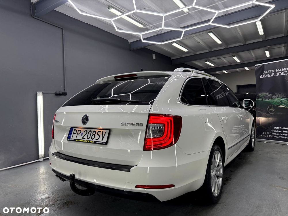 Skoda Superb 1.8 TSI Elegance DSG - 5