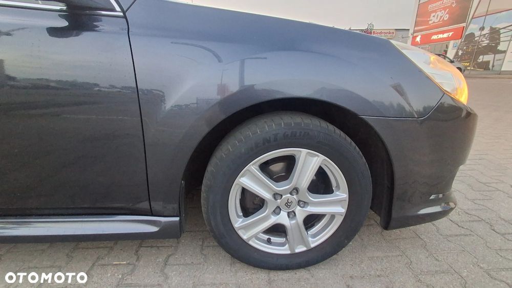 Subaru Legacy 2.0i Trend - 12