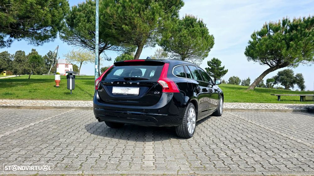 Volvo V60 2.0 D3 Summum - 6