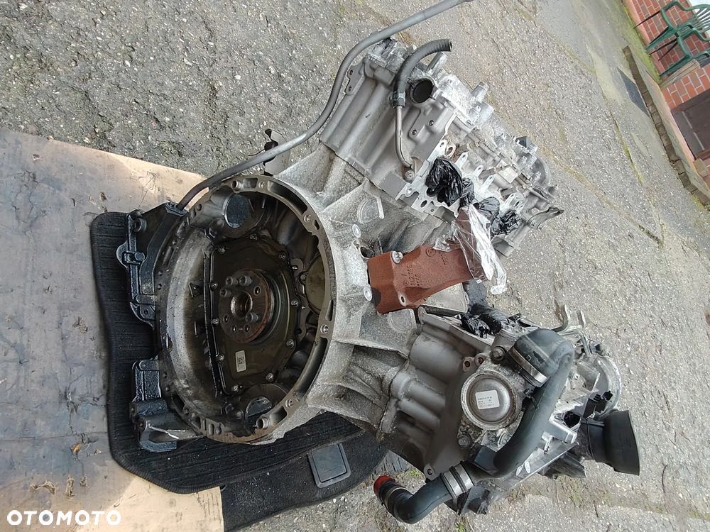 MERCEDES W207 W212 3.0 V6 350 CDI SILNIK 642852 - 5