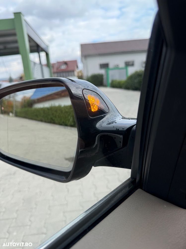 Audi A4 2.0 TDI DPF multitronic Attraction - 20