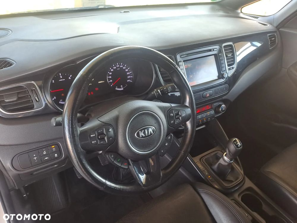 Kia Carens 1.7 CRDi XL 7os - 13