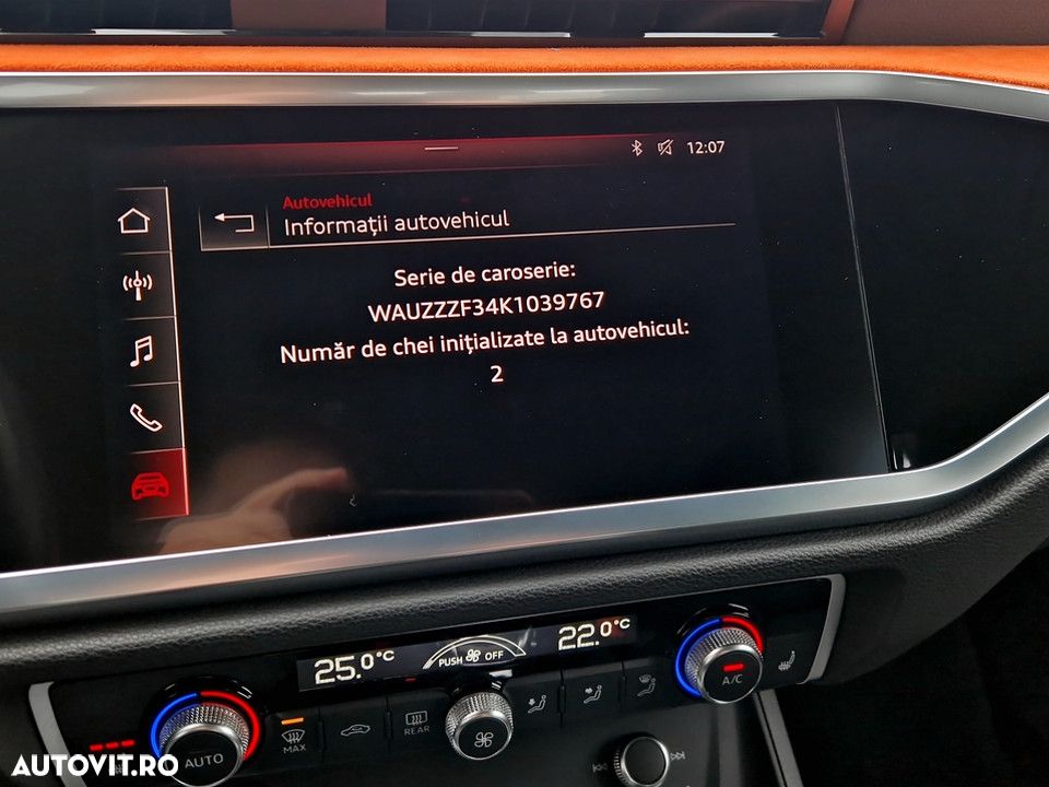 Audi Q3 2.0 40 TFSI S tronic quattro Advanced - 24