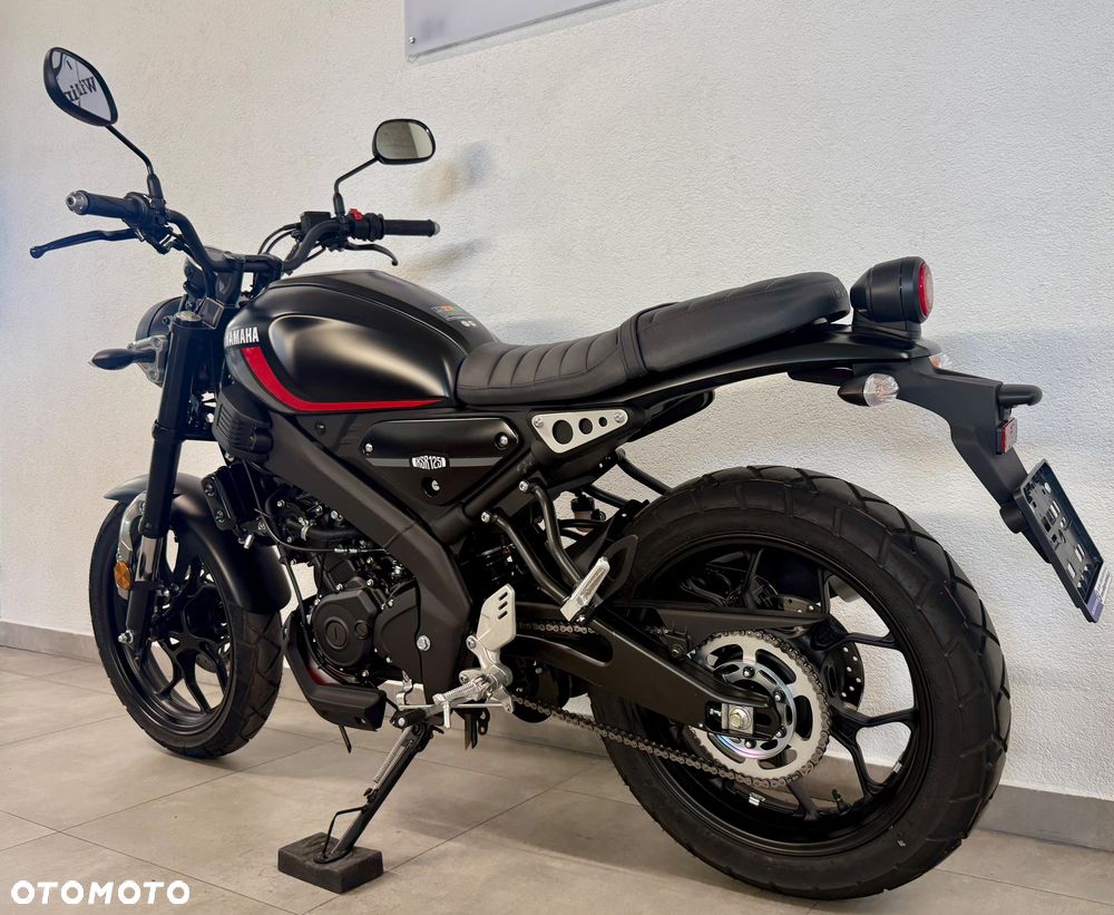 Yamaha XSR - 6