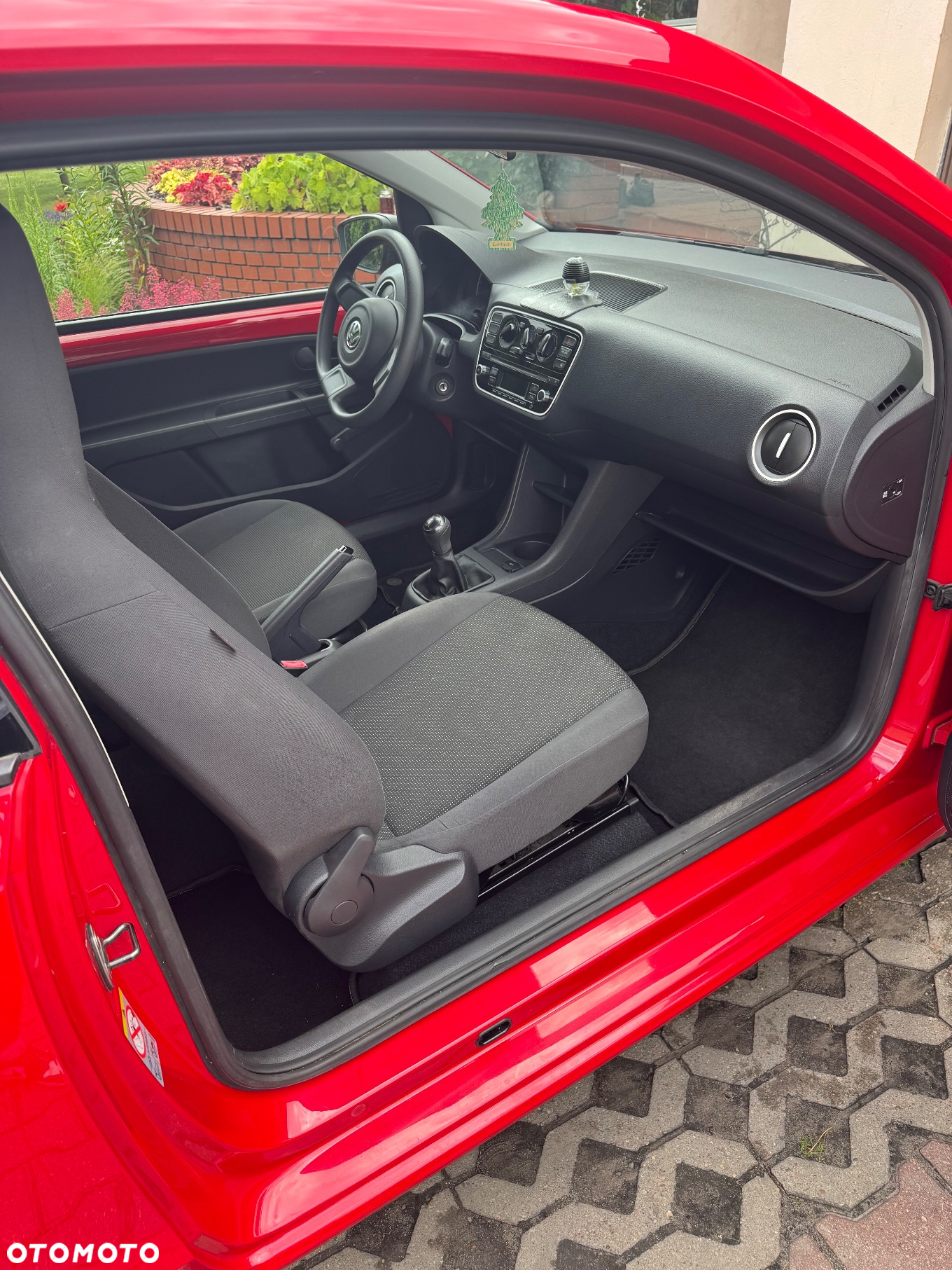 Volkswagen up! 1.0 high - 11