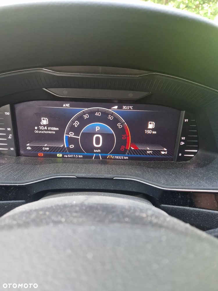 Skoda Superb 2.0 TSI 4x4 L&K DSG - 9