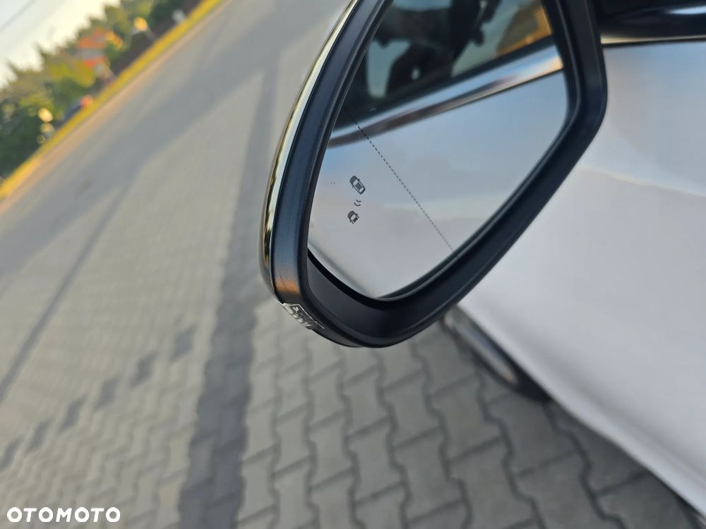 Kia ProCeed 1.5 T-GDI DCT7 OPF GT LINE - 33