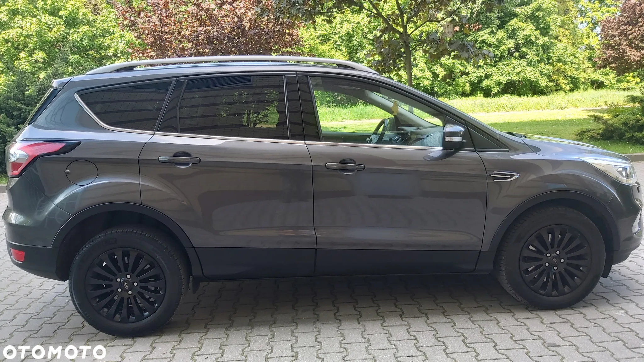 Ford Kuga - 9