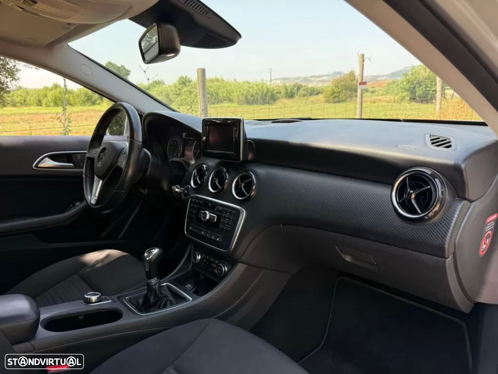 Mercedes-Benz A 180 CDI (BlueEFFICIENCY) Urban - 10