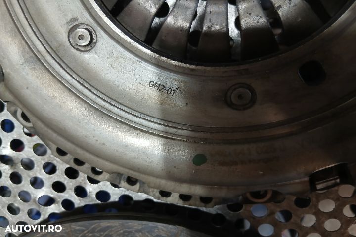 Kit ambreiaj  04L141031L 03N105266L 04L141031L 03N105266L 2.0 TDI Vol - 4