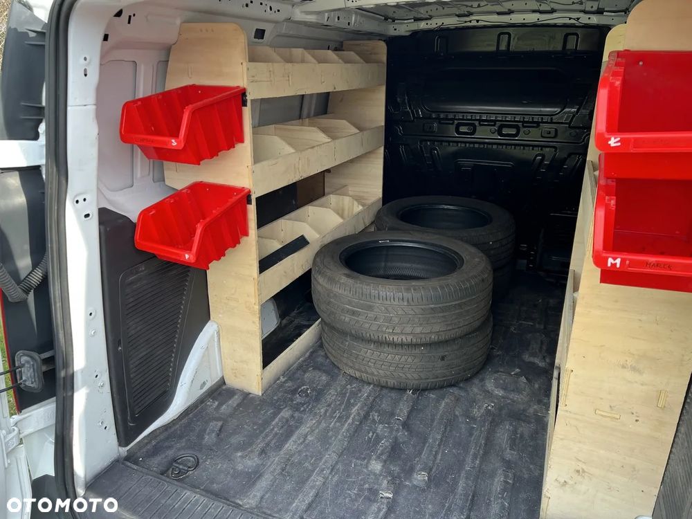 Ford Transit Connect - 8