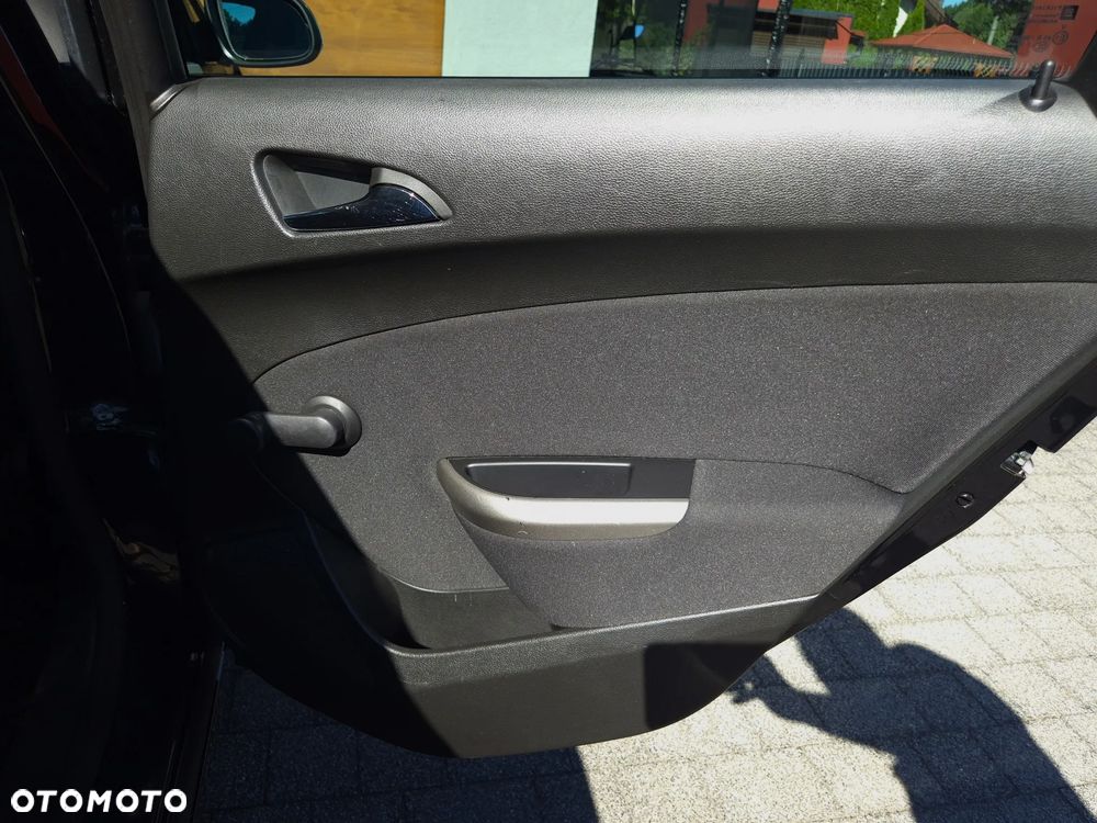 Opel Astra 1.4 Turbo Design Edition - 31