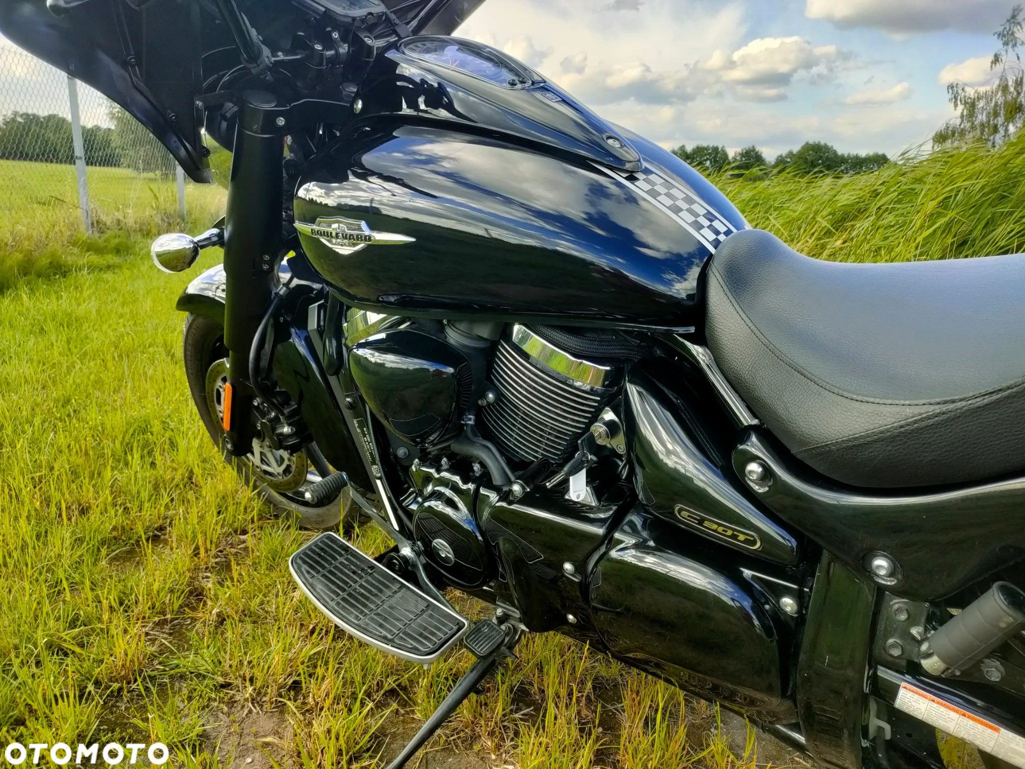 Suzuki Boulevard - 4