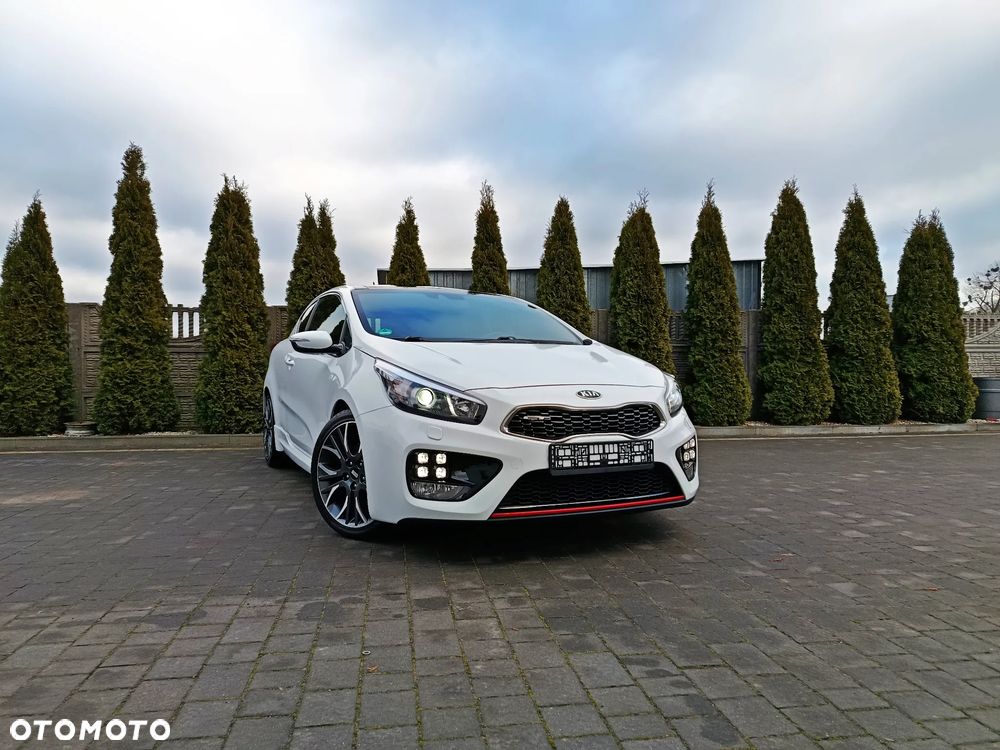 Kia Ceed 1.6 T-GDI GT-Challenge - 14
