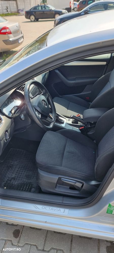 Skoda Octavia 2.0 TDI DSG 4X4 RS - 20