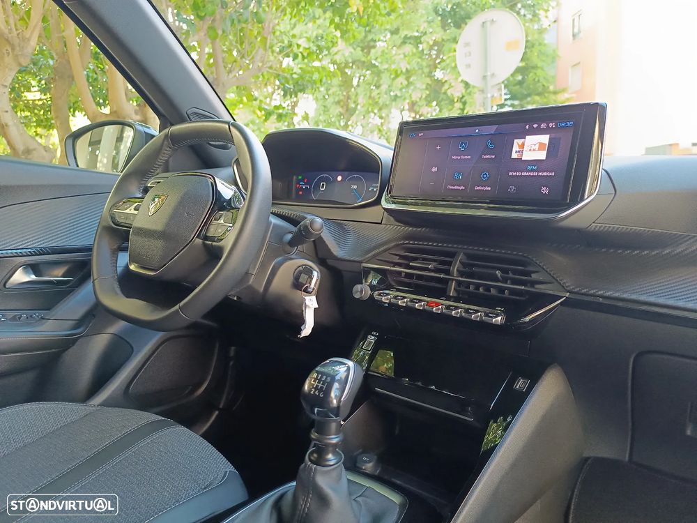 Peugeot 2008 1.2 PureTech Allure Pack - 31