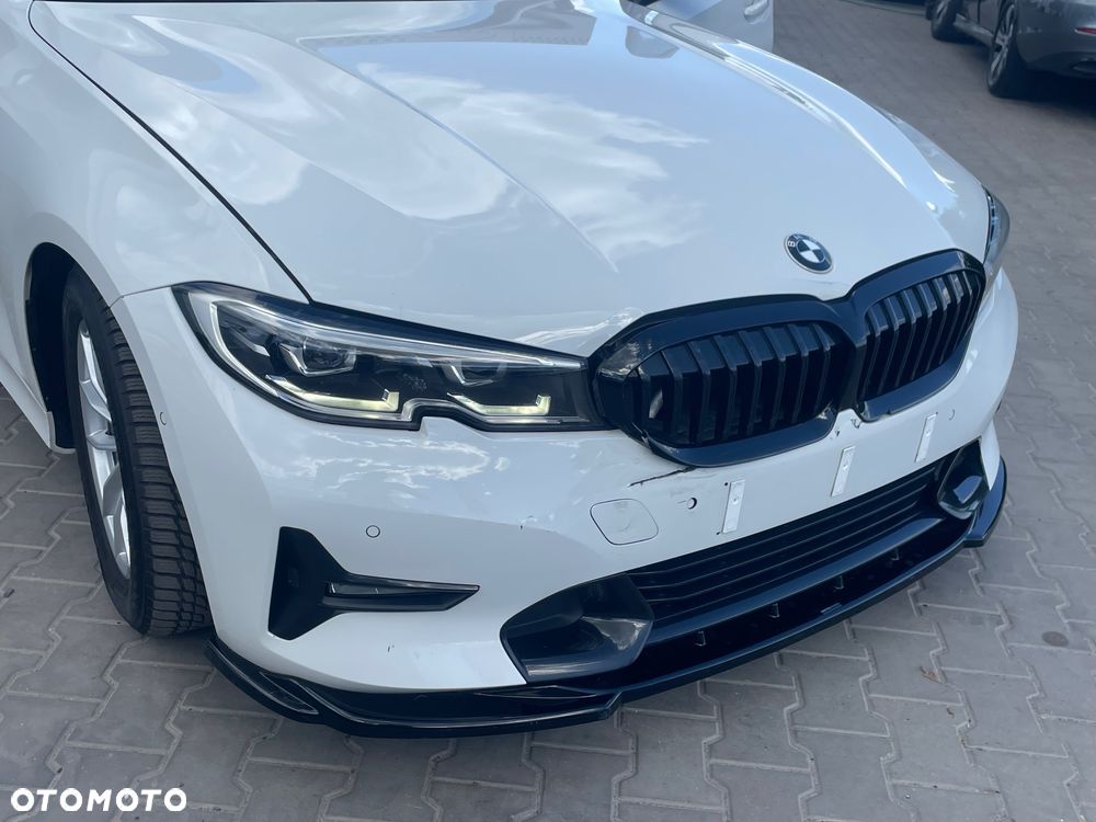BMW Seria 3 318d Sport Line - 5