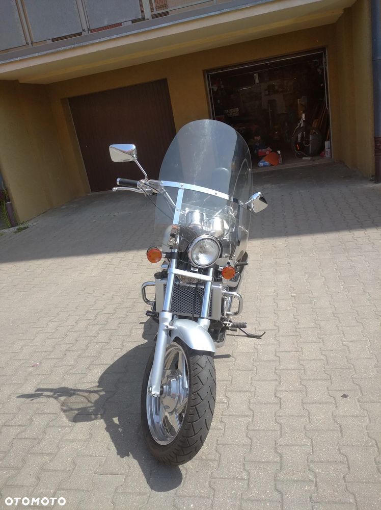 Honda VF - 2