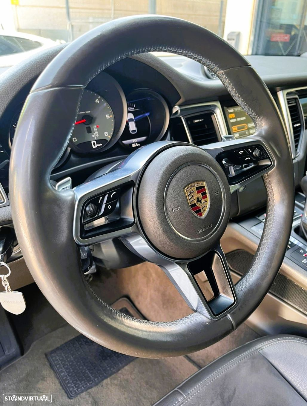 Porsche Macan S - 39
