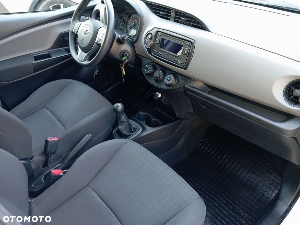 Toyota Yaris 1.0 Active - 12