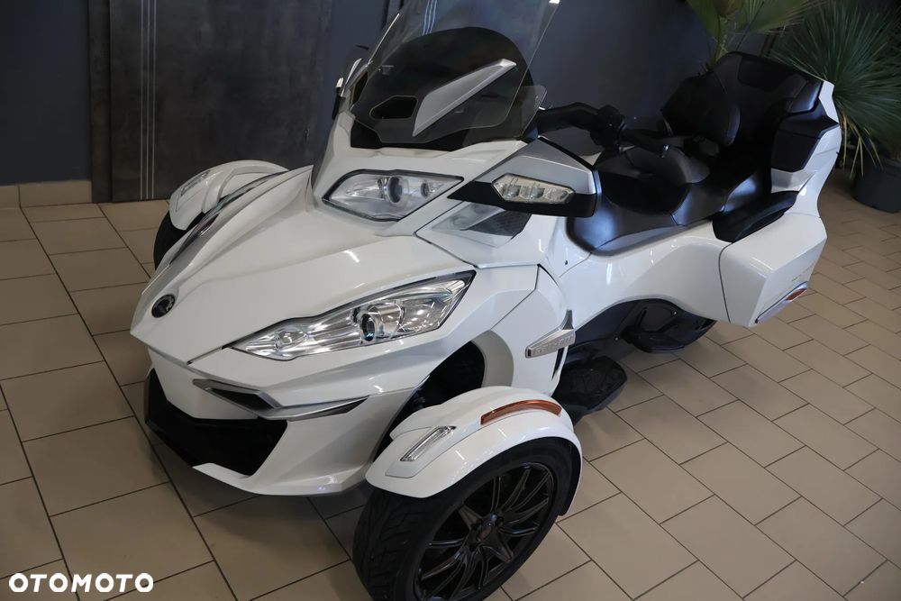 Can-Am Spyder - 21