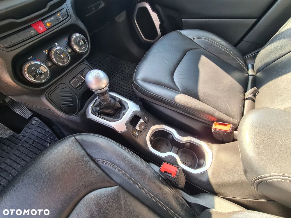 Jeep Renegade - 18